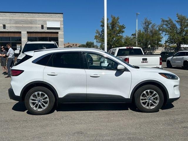 Photo of 2021 Oxford White Ford Escape