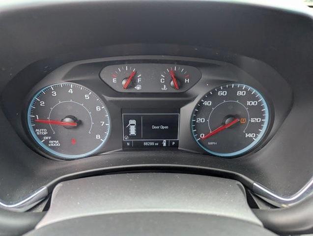 Photo of 2021 Silver Ice Metallic Chevrolet Equinox