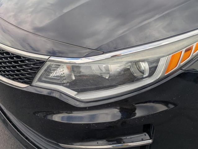 Photo of 2016 Ebony Black Kia Optima