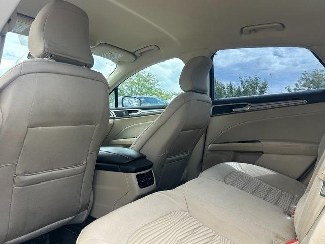 Photo of 2016 Ingot Silver Ford Fusion