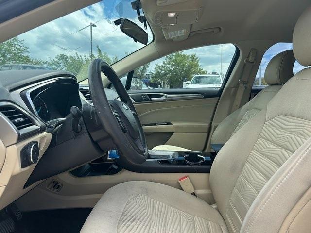 Photo of 2016 Ingot Silver Ford Fusion