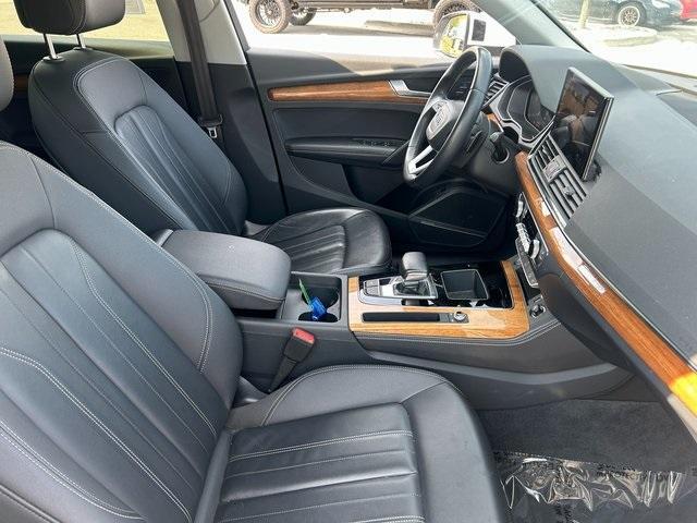 Photo of 2023 Ibis White Audi Q5