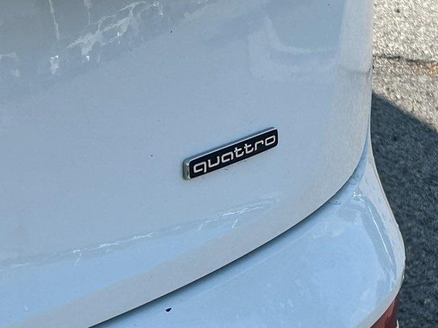 Photo of 2023 Ibis White Audi Q5