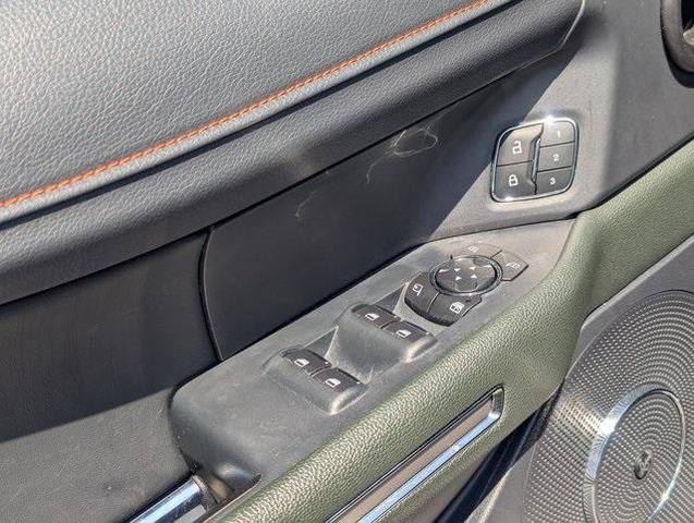 Photo of 2022 White Ford Expedition