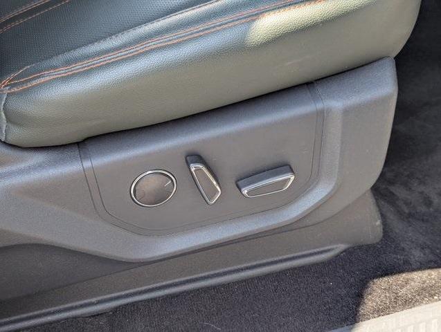 Photo of 2022 White Ford Expedition