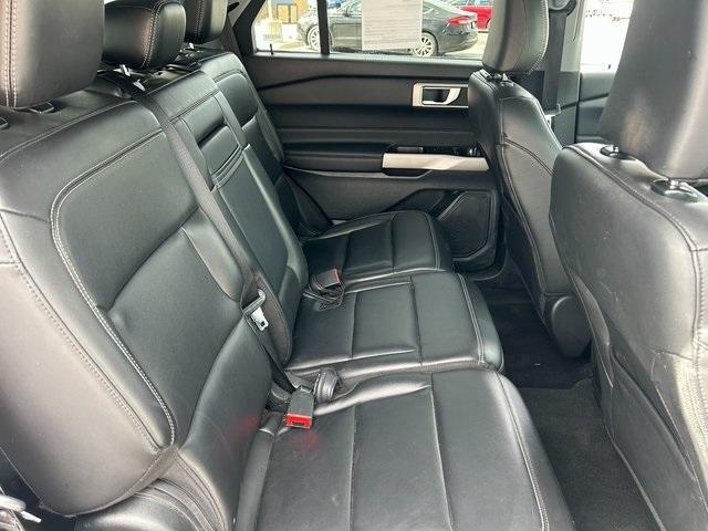 Photo of 2024 Oxford White Ford Explorer