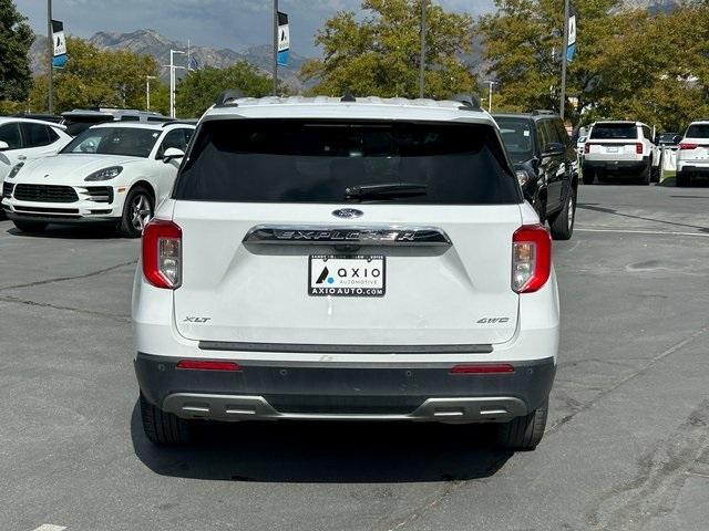 Photo of 2024 Oxford White Ford Explorer