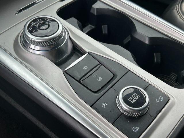 Photo of 2024 Oxford White Ford Explorer