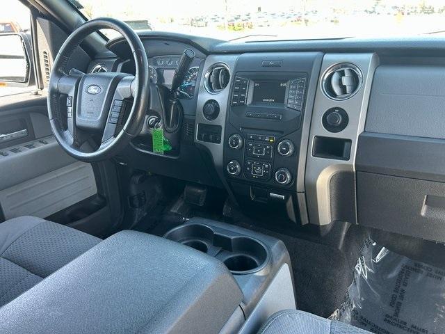 Photo of 2014 Tuxedo Black Metallic Ford F-150