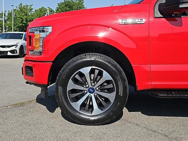 Photo of 2019 Race Red Ford F-150
