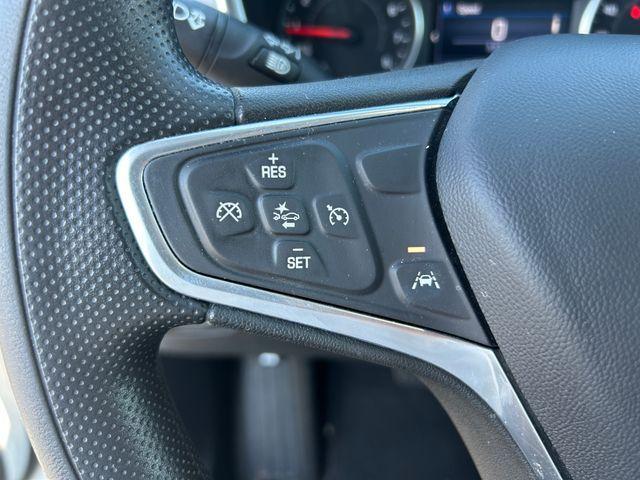 Photo of 2023 Summit White Chevrolet Equinox