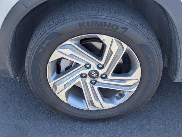 Photo of 2023 Shimmering Silver Pearl Hyundai SANTA FE