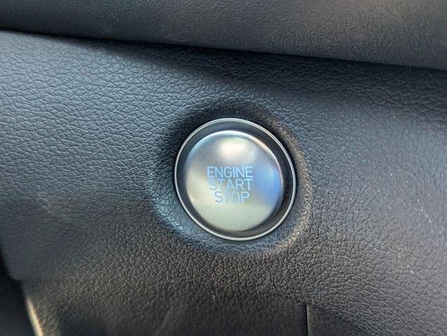 Photo of 2023 Shimmering Silver Pearl Hyundai SANTA FE