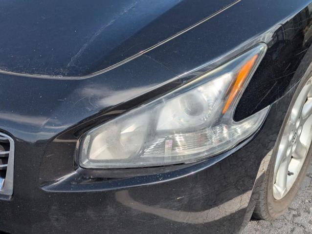 Photo of 2014 Super Black Nissan Maxima