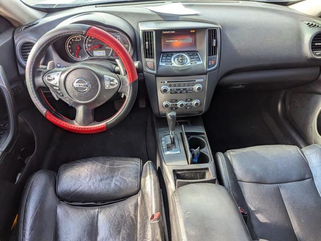 Photo of 2014 Super Black Nissan Maxima