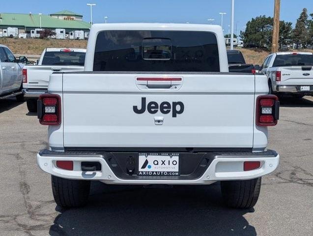 Photo of 2023 Bright White Clearcoat Jeep Gladiator