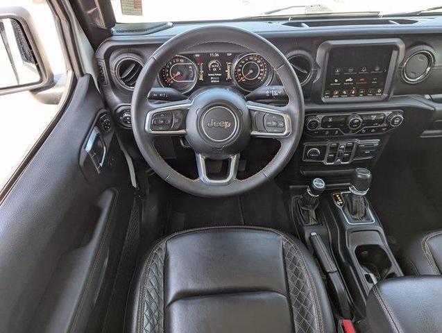 Photo of 2023 Bright White Clearcoat Jeep Gladiator