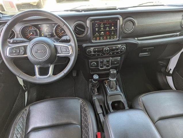 Photo of 2023 Bright White Clearcoat Jeep Gladiator