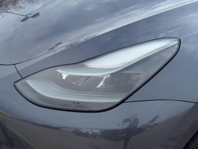 Photo of 2023 Gray Tesla Model Y