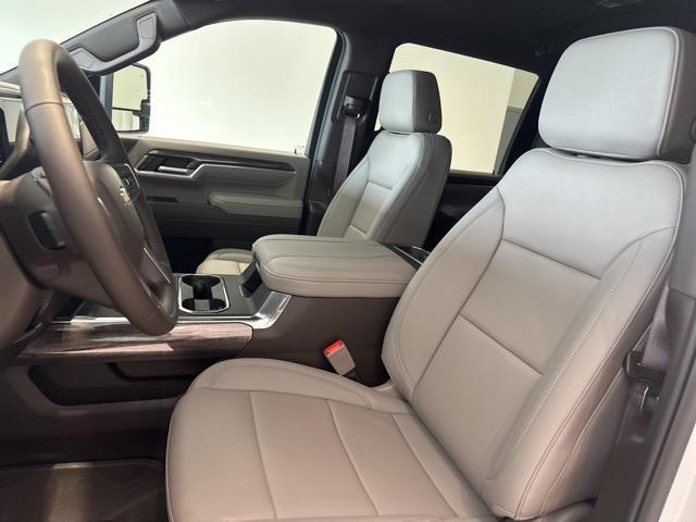 Photo of 2025 Summit White Chevrolet Silverado 2500