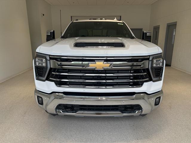 Photo of 2025 Summit White Chevrolet Silverado 2500