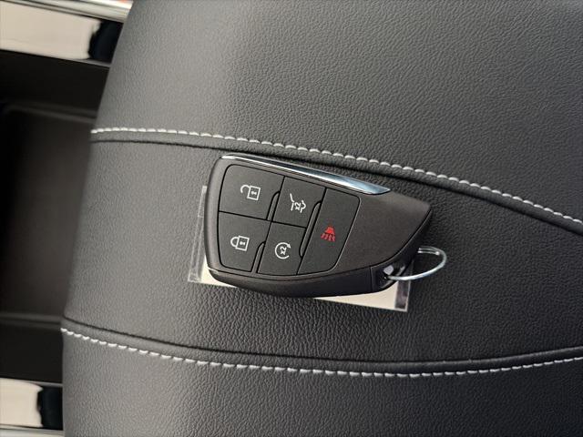 Photo of 2026 Lakeshore Blue Metallic Chevrolet Traverse