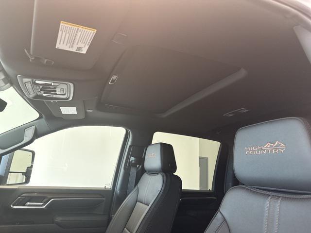 Photo of 2025 Summit White Chevrolet Silverado 2500