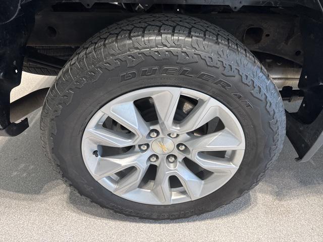 Photo of 2021 Black Chevrolet Silverado 1500
