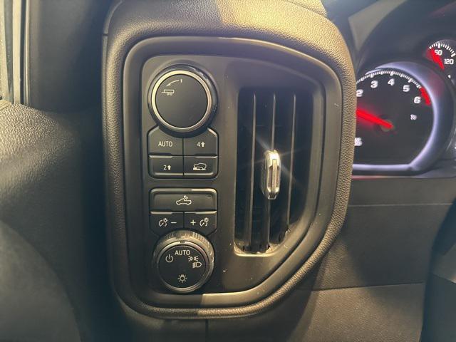 Photo of 2021 Black Chevrolet Silverado 1500