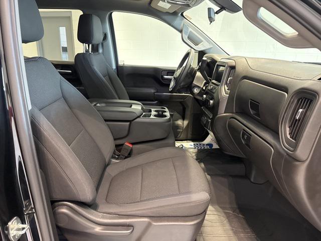 Photo of 2021 Black Chevrolet Silverado 1500