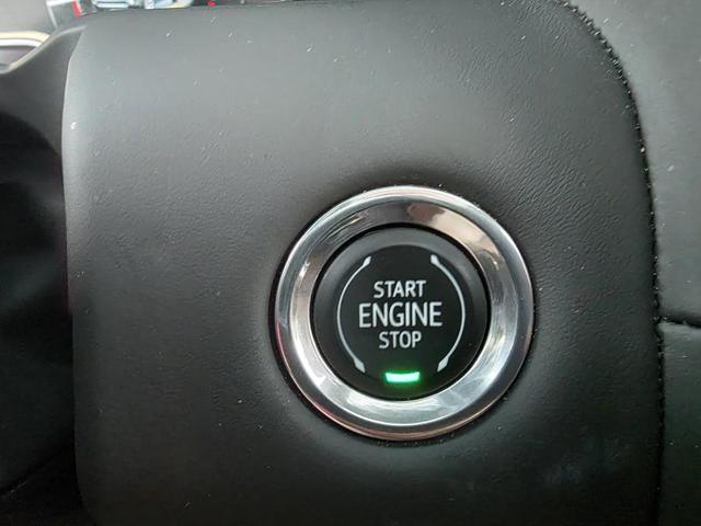 Photo of 2023 White Frost Tricoat GMC Yukon XL