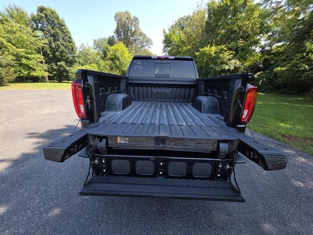 Photo of 2026 Onyx Black GMC Sierra 1500