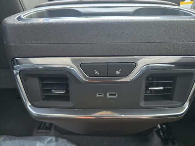 Photo of 2026 Onyx Black GMC Sierra 1500