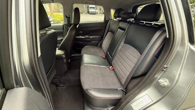 Photo of 2024 Gray Mitsubishi Outlander Sport