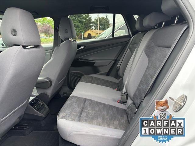 Photo of 2021 Glacier White Metallic Volkswagen ID.4