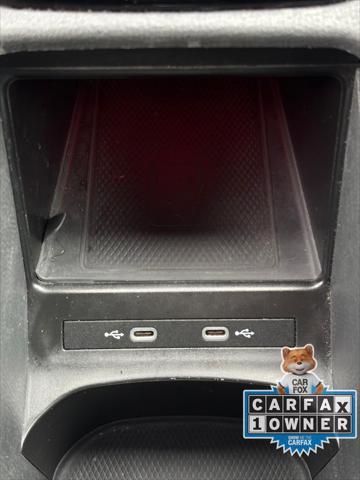 Photo of 2021 Glacier White Metallic Volkswagen ID.4