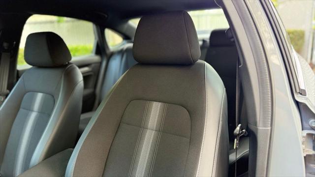 Photo of 2025 Urban Gray Pearl Honda Civic