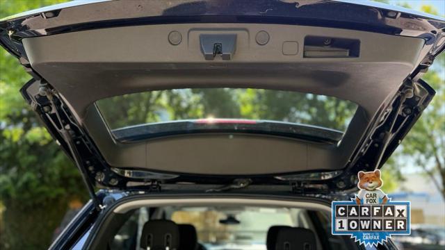 Photo of 2020 Midnight Blue Metallic Chevrolet Equinox