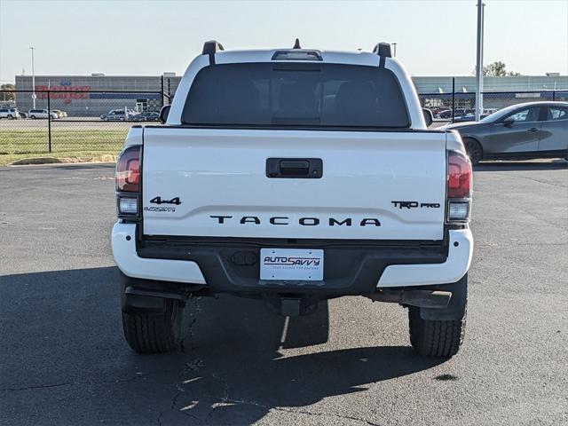 Photo of 2022 White Toyota Tacoma