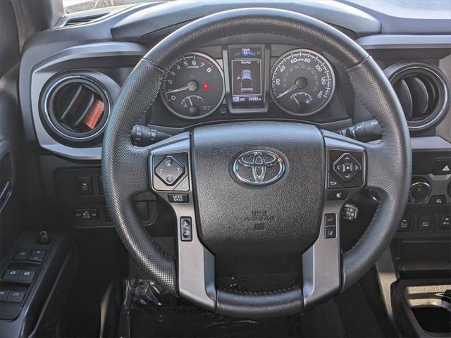 Photo of 2022 White Toyota Tacoma