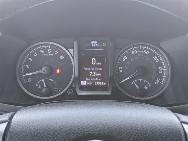 Photo of 2022 White Toyota Tacoma