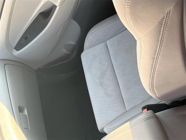 Photo of 2016 Dazzling White Hyundai TUCSON