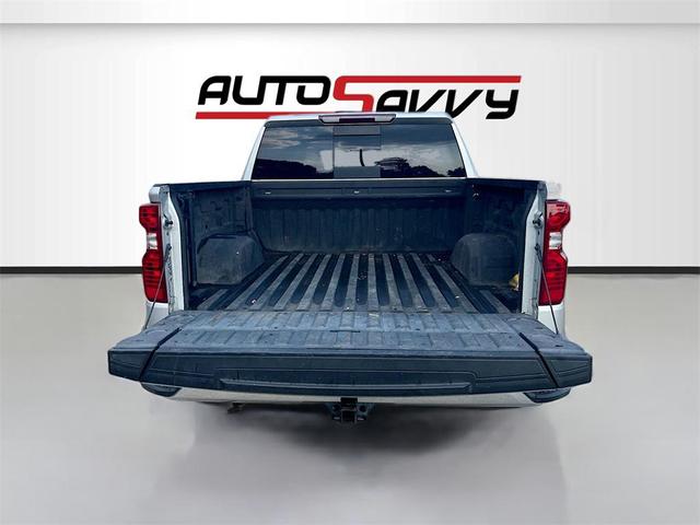 Photo of 2022 Silver Ice Metallic Chevrolet Silverado 1500
