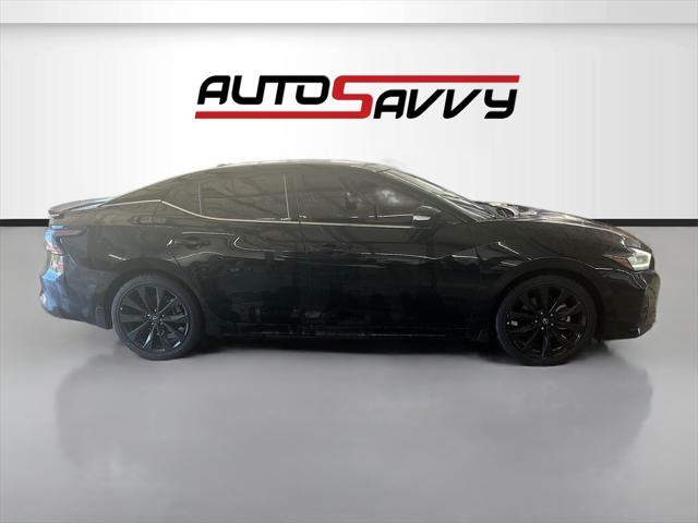 Photo of 2023 Super Black Nissan Maxima