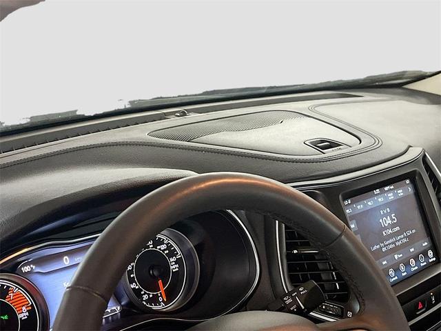 Photo of 2022 Granite Crystal Metallic Clearcoat Jeep Cherokee