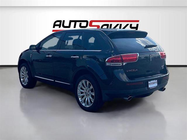 Photo of 2014 Tuxedo Black Metallic Lincoln MKX