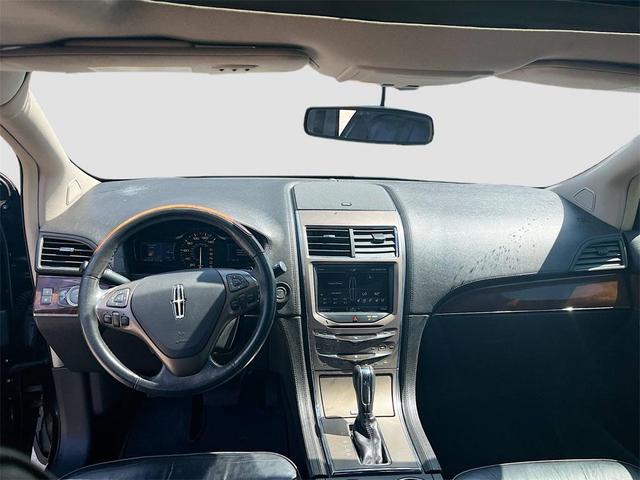 Photo of 2014 Tuxedo Black Metallic Lincoln MKX
