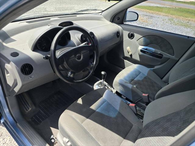 Photo of 2005 Blue Chevrolet Aveo