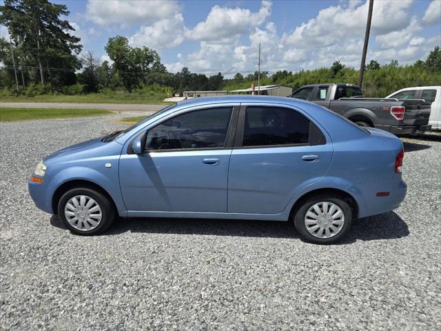 Photo of 2005 Blue Chevrolet Aveo