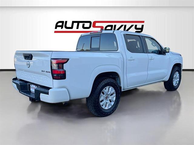 Photo of 2022 Glacier White Nissan Frontier